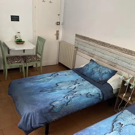 Cocollona Hostal *