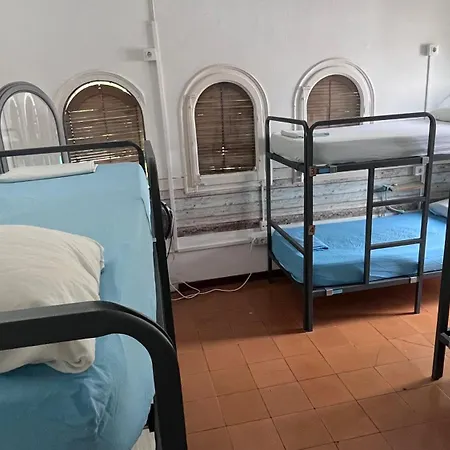 Hostal Cocollona *