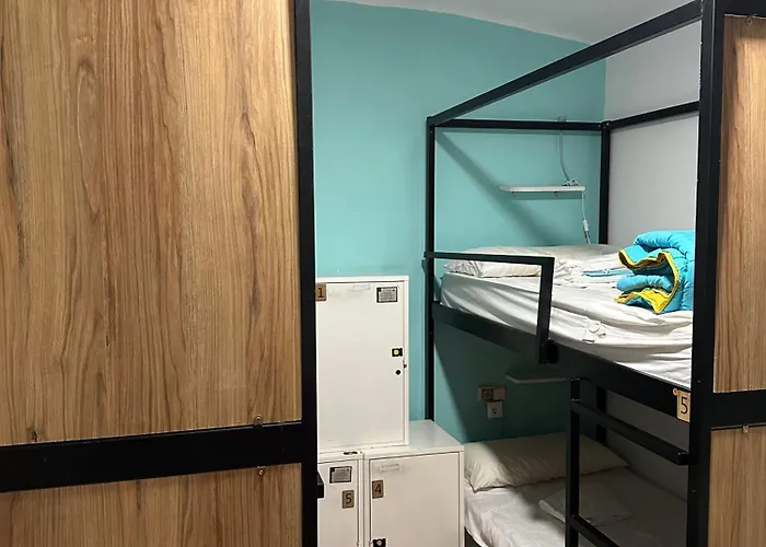 Hostel Cocollona *