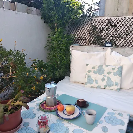 Cocollona Hostel