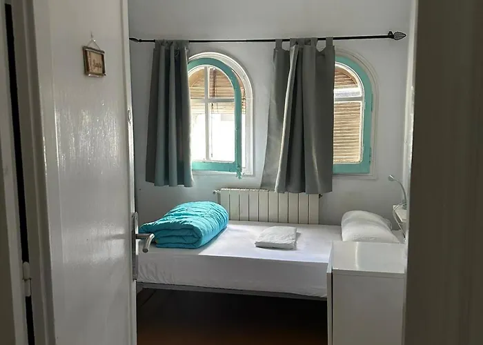 Hostel Cocollona